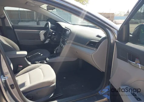 2019 Hyundai Elantra Sel z USA, uszkodzony, nr VIN 5NPD84LF2KH430765